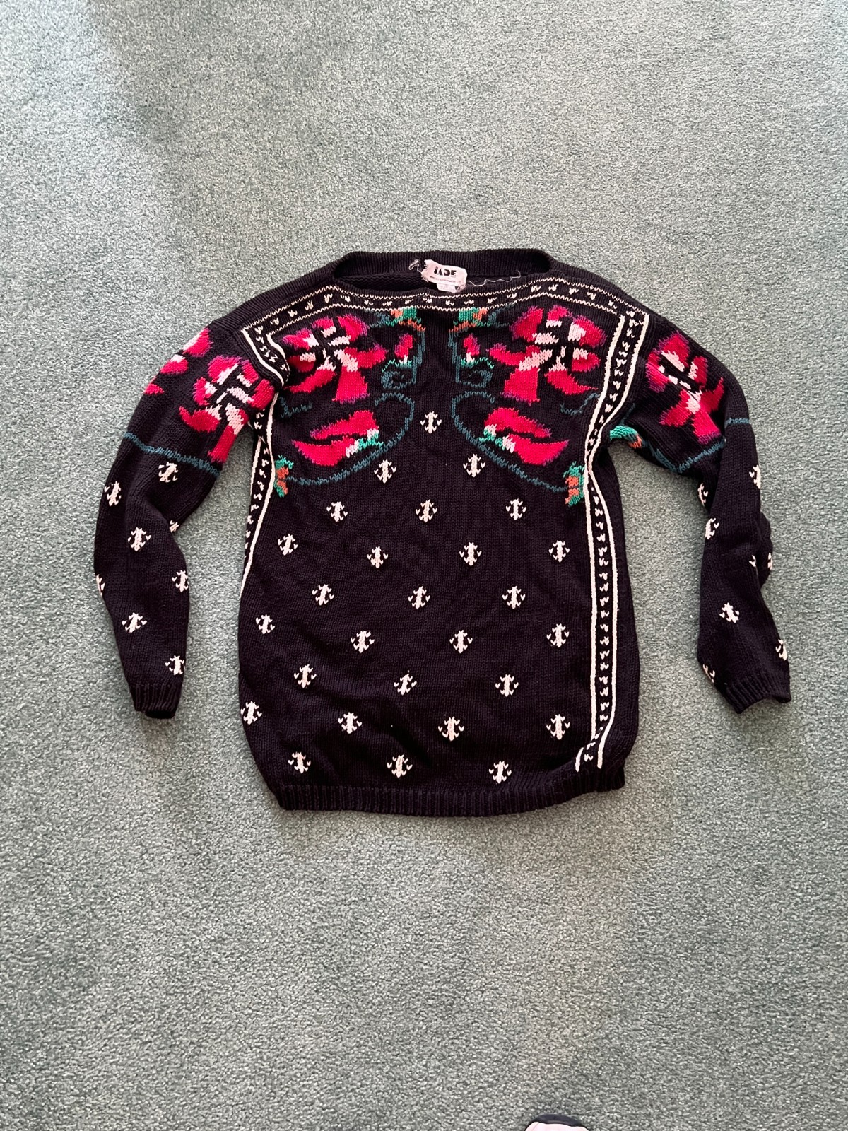 Vintage Jade Imported Sportswear Women’s Long Sleeved Pullover Sweater Size S