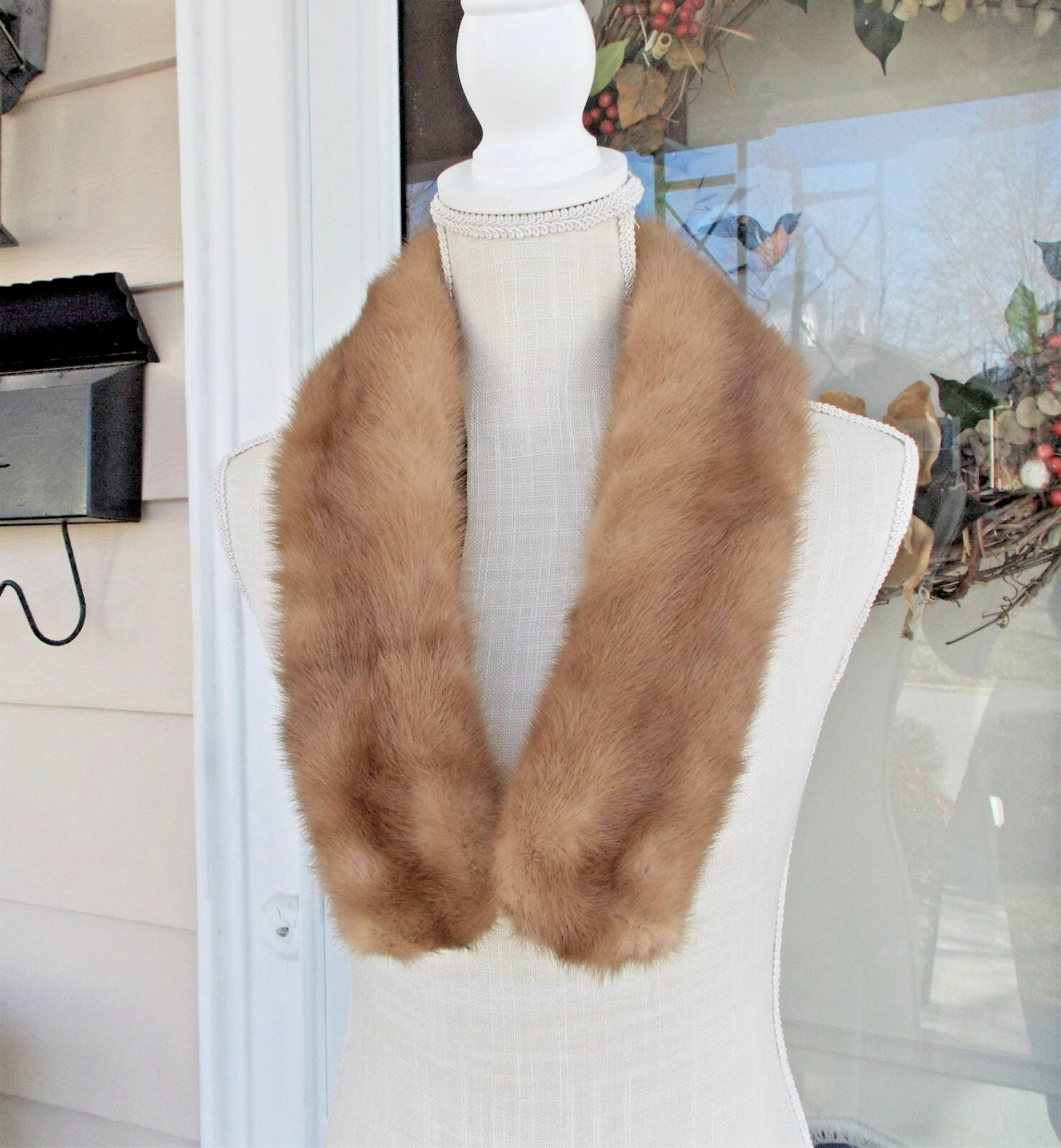 Vintage Champagne Blonde Mink Fur Collar Stole Scarf 36″ D. Schaffer Furs Lovely