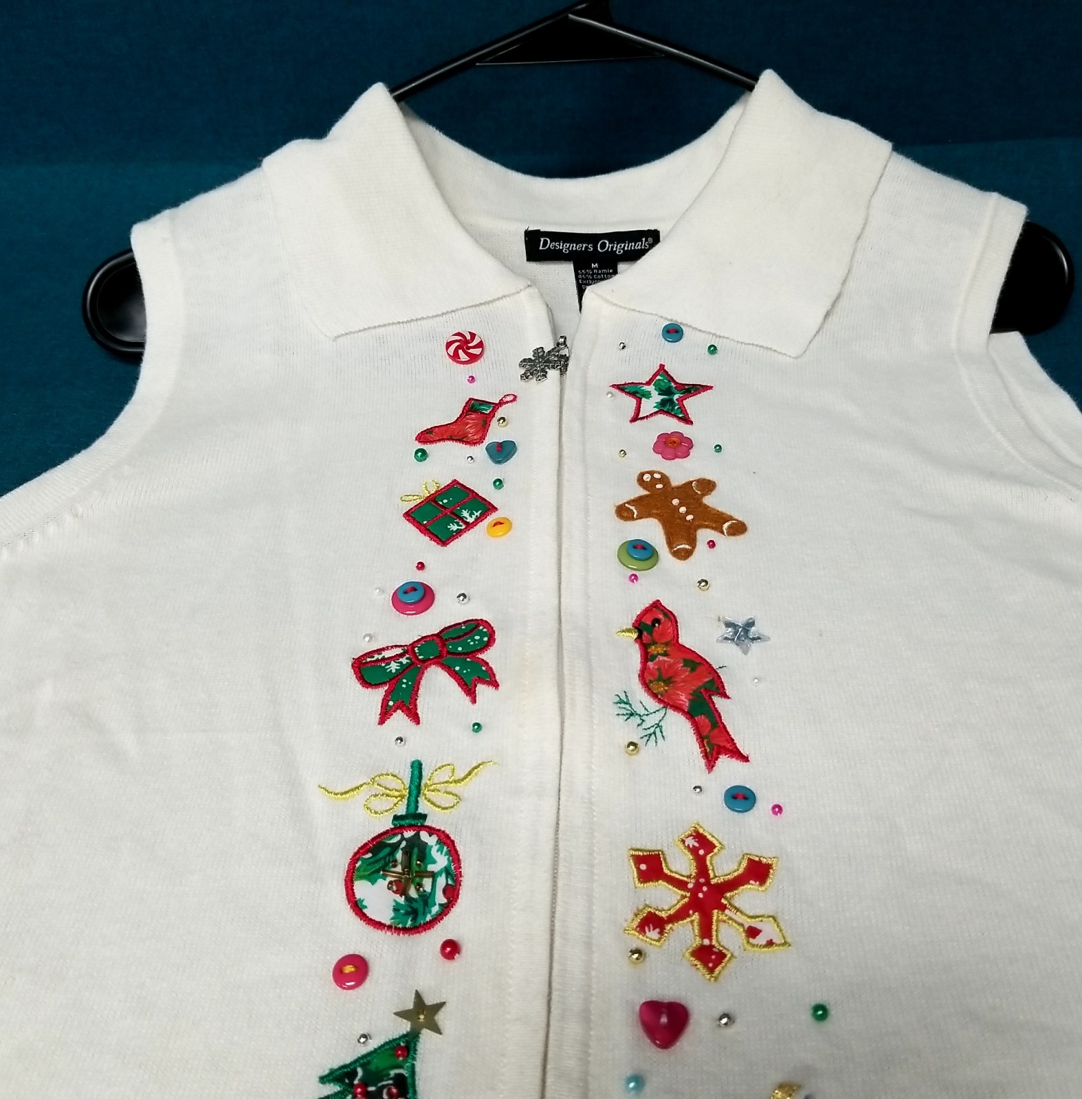 VTG Designers Originals Size M Christmas Patchwork & Embroidery White Zip Vest