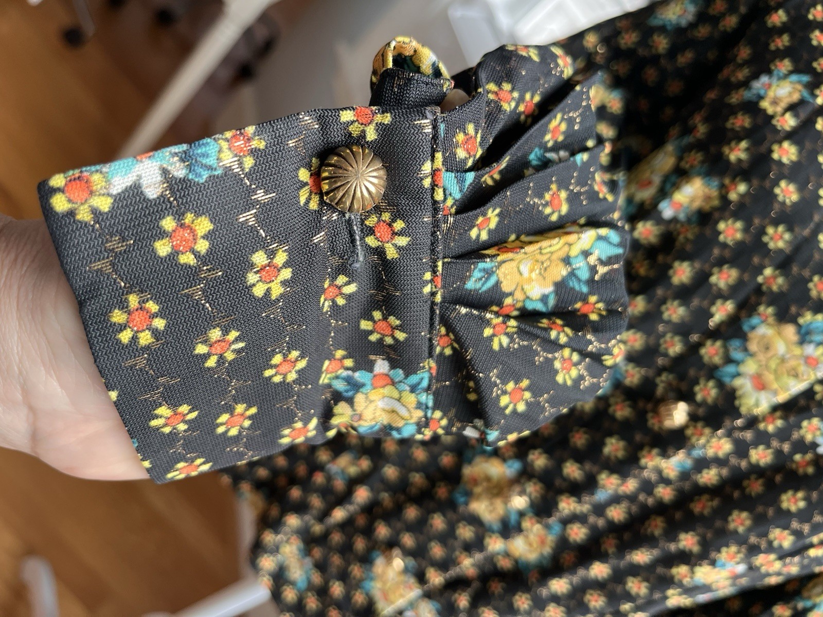 Vintage 70s Psychedelic Metallic Lurex Disco Blouse Mod Gold Floral Shirt Small