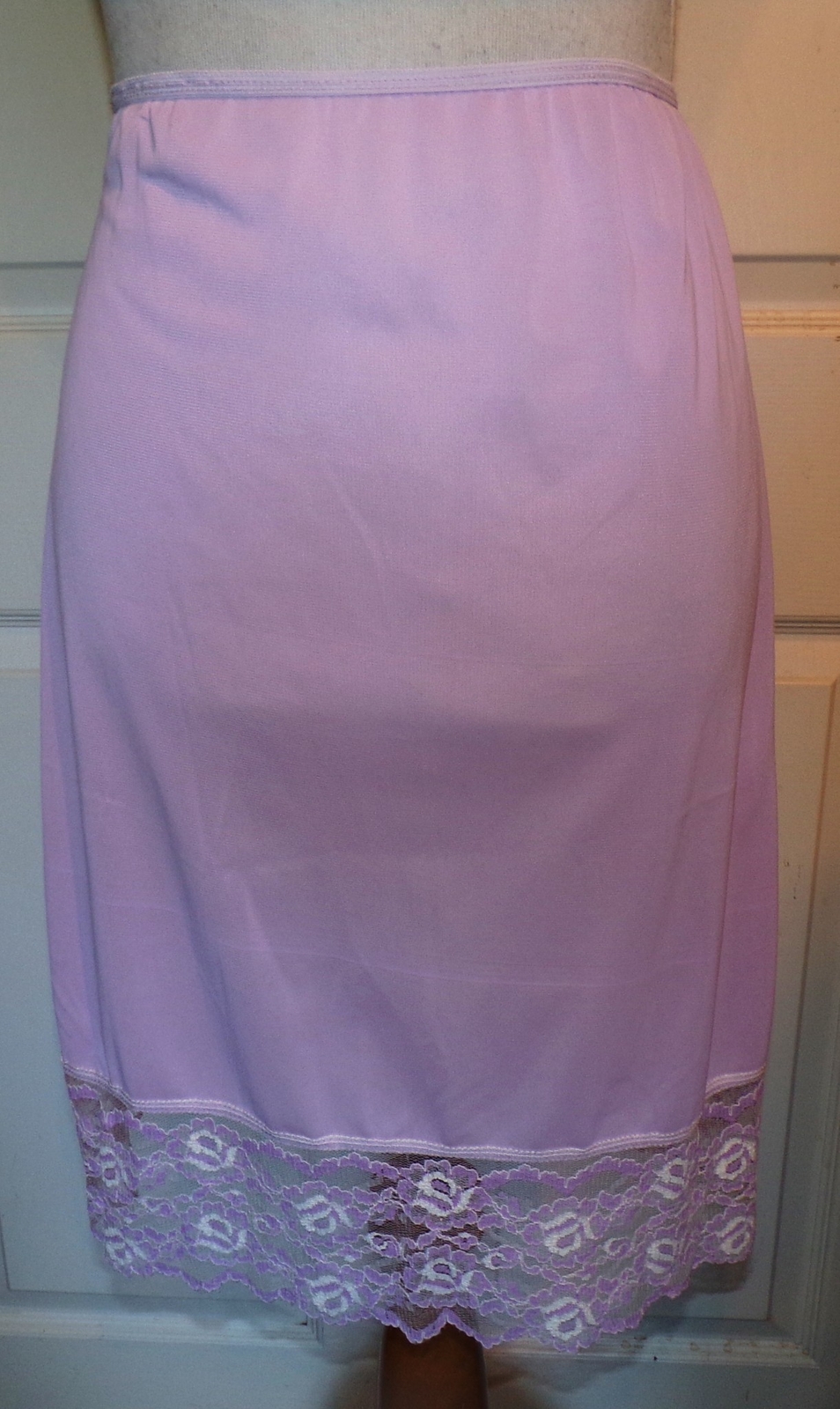 Vintage Lavender Purple Nylon Half Slip Raycrest Small 5 Lace Trimmed