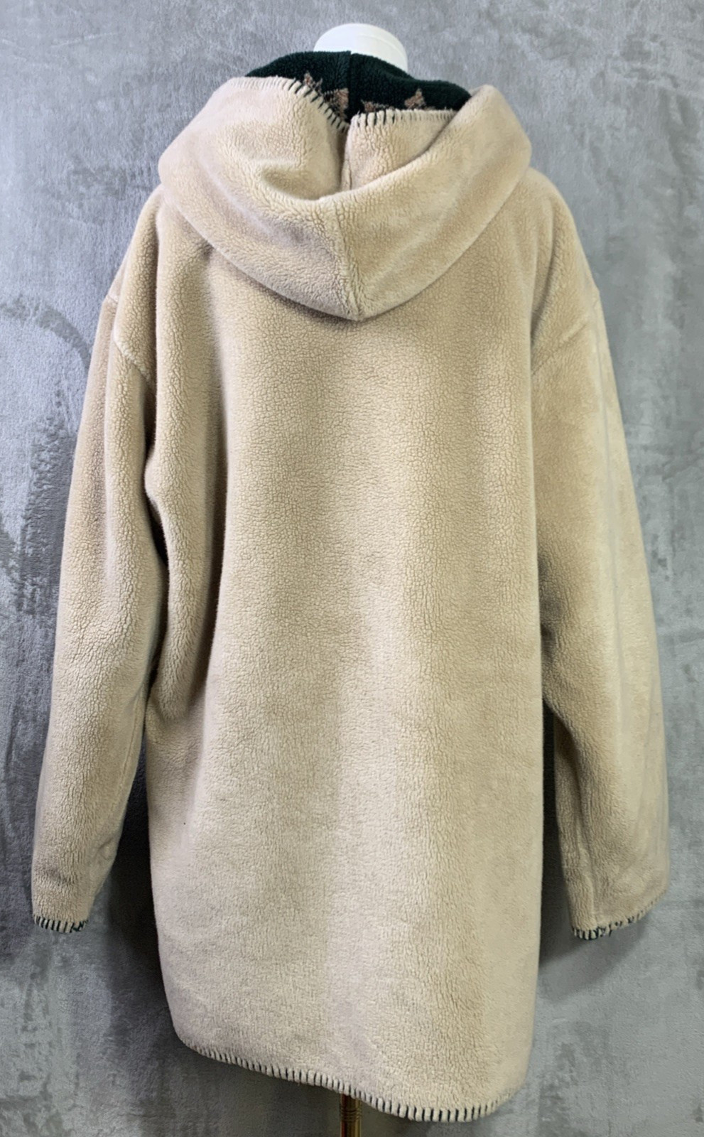 VTG Denali Reversible Fleece Coat Dark Grn Maple Leaves Tan Wood Toggle Buttons