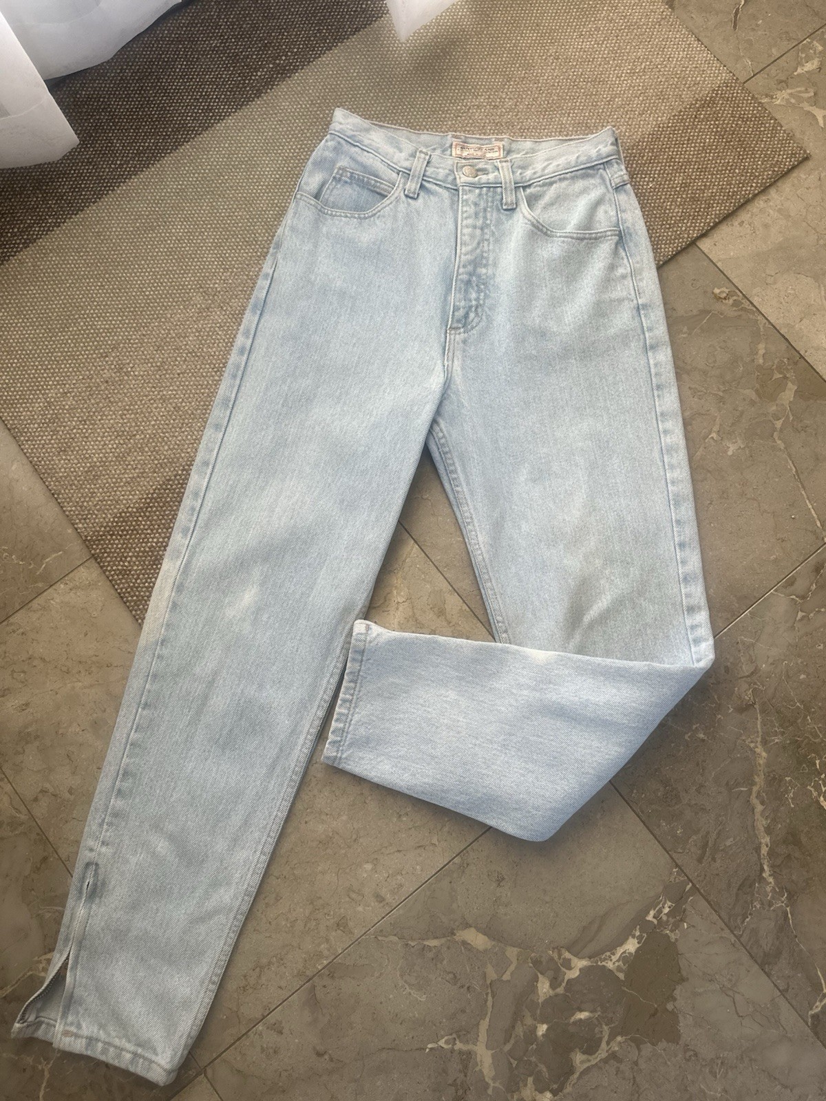 Vintage Guess DENIM JEANS Medium Wash Tapered High Waist 25 W X 27 L Zip Hem