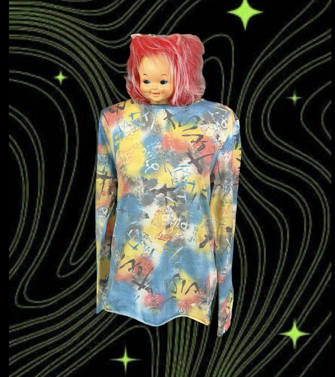 VTG Y2K SISLEY GRAFFITI T-SHIRT TOP RAVE MOD DISCO PSYCHEDELIC CYBER GOTH NWT