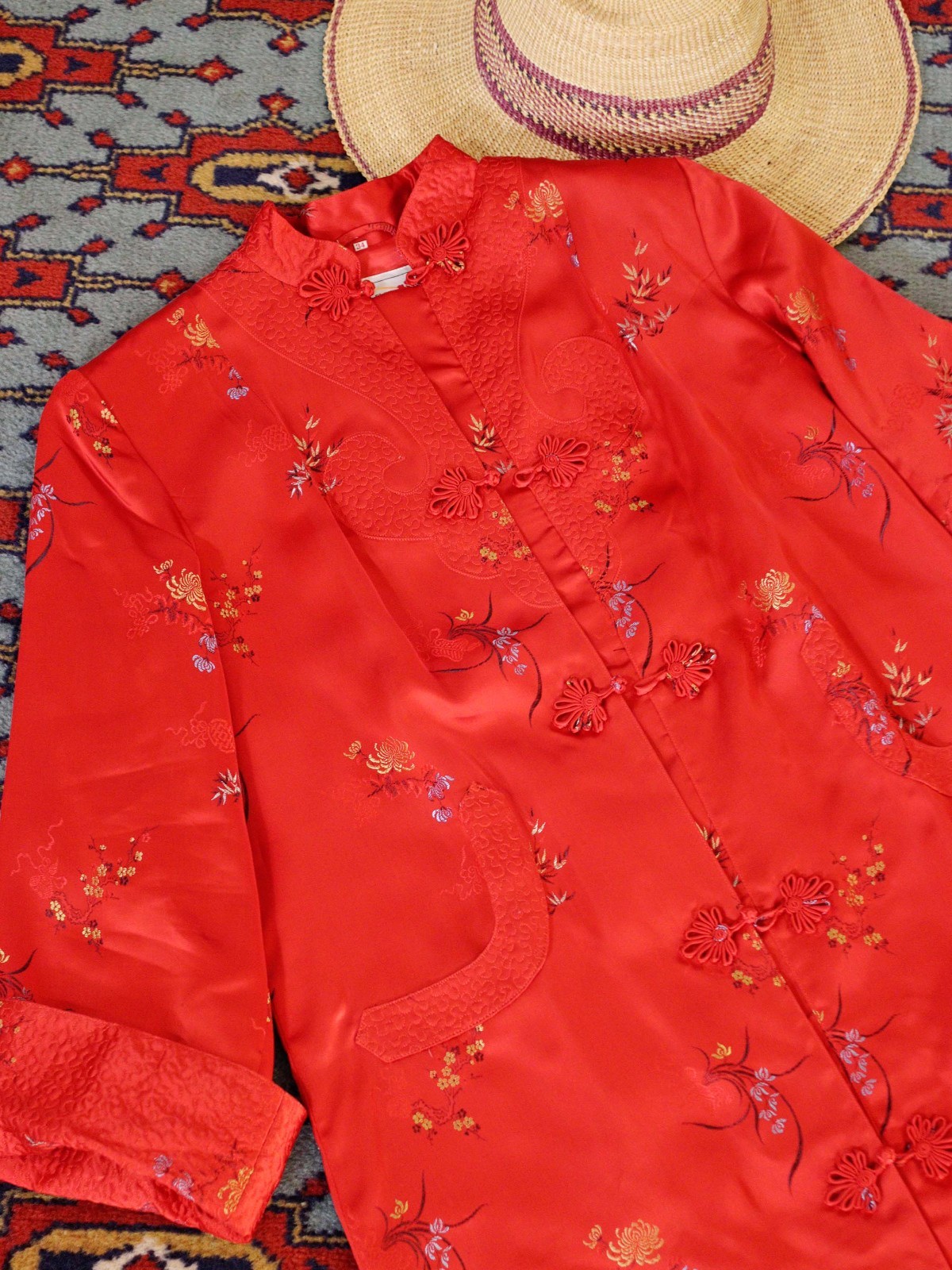 VTG Chinese Red Satin Brocade Dressing Robe Kimono Long Jacket Quilted Pockets