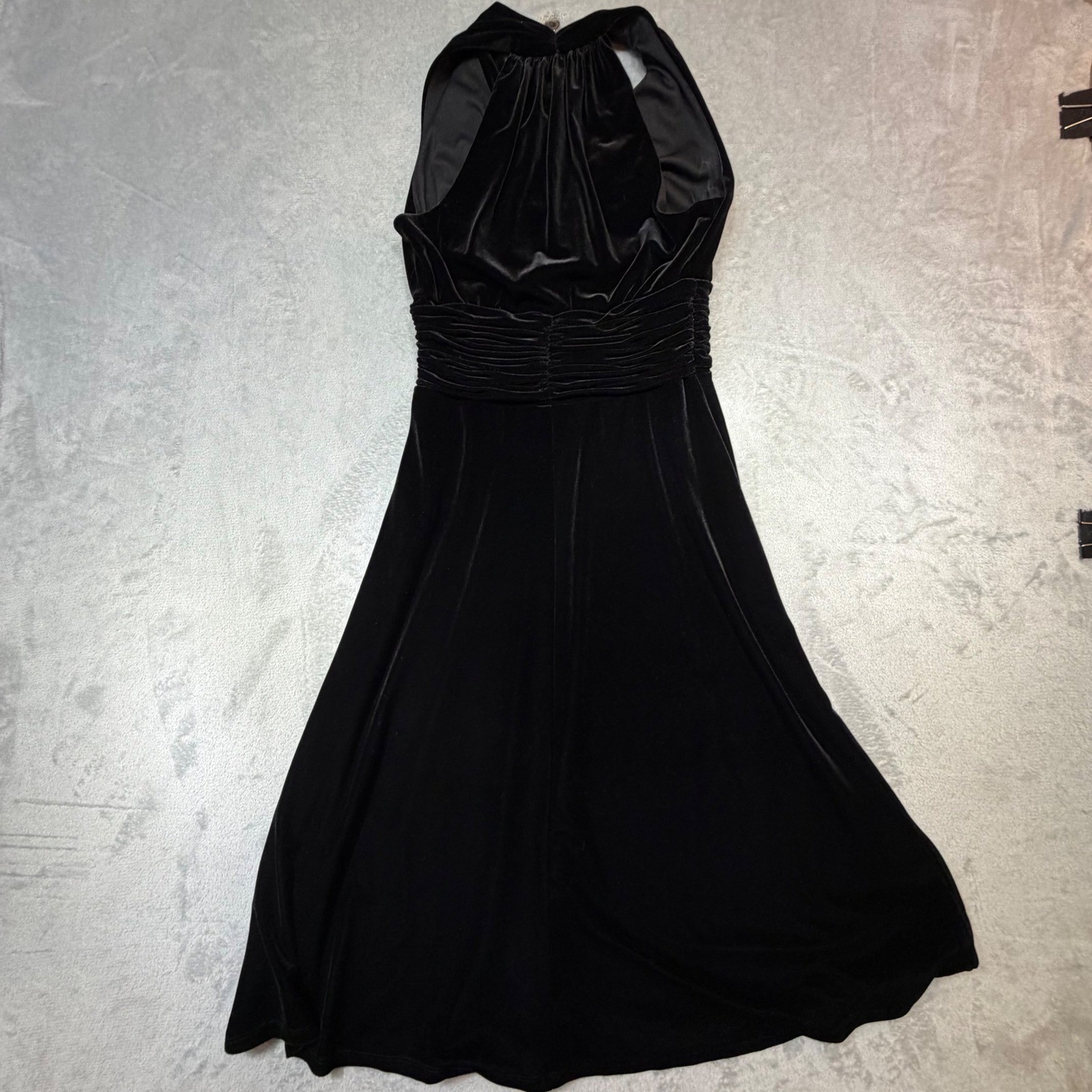 Vintage Evan-Picone Black Velvet Halter Midi Dress Size 6P 90s Cocktail Ruched