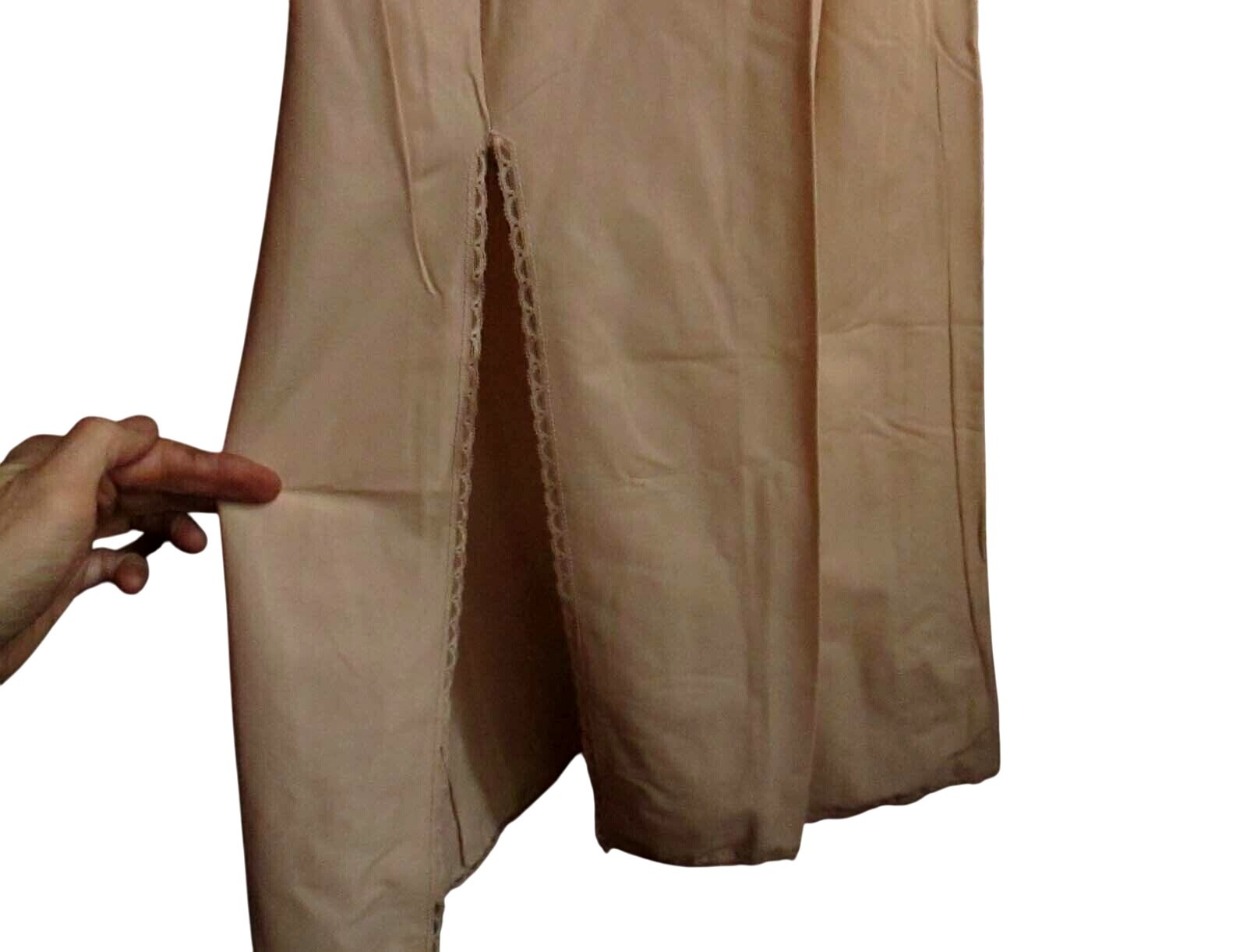 Vintage Womens Slip Med Tall NEW VASSARETTE NYLON ANTRON Nude LACE SPLIT 39″