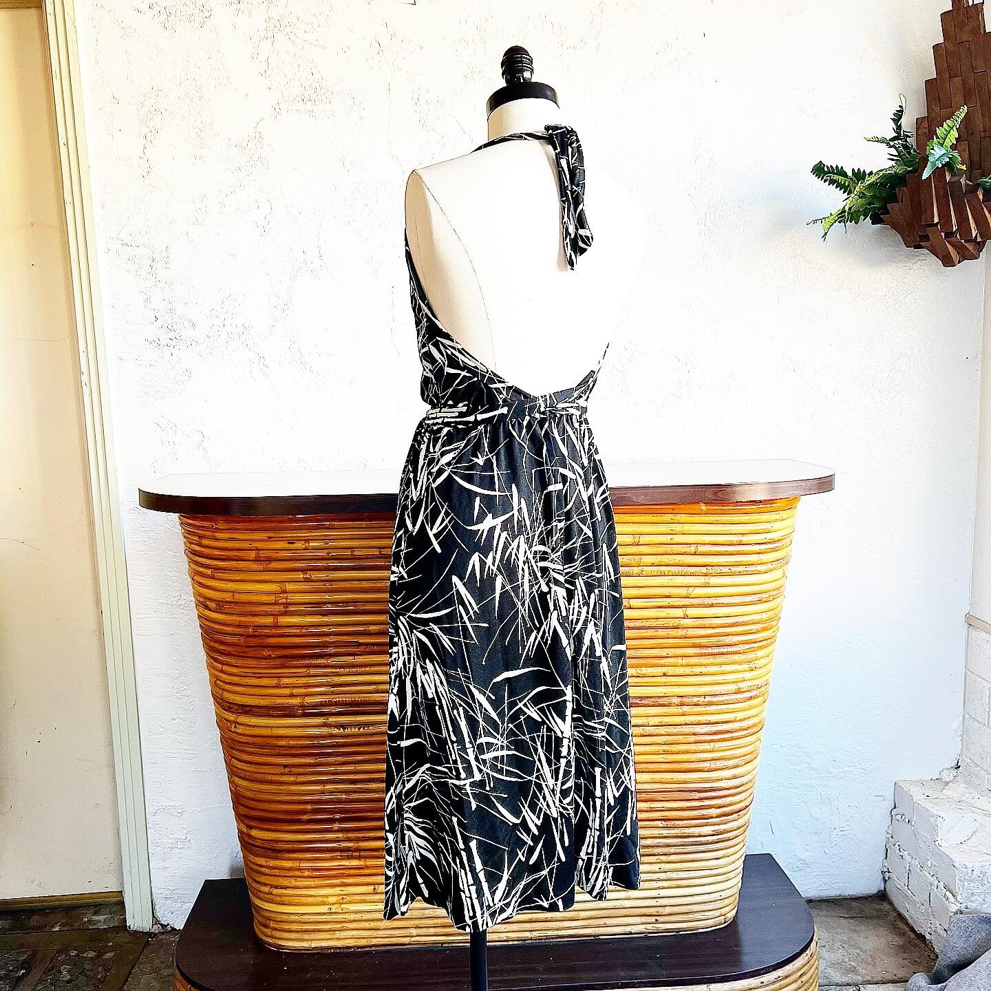 JOY STEVENS CALIFORNIA 70’s Black White Bamboo Tropical Vintage Halter Dress M