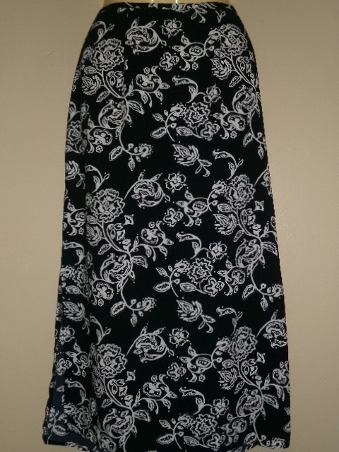 Vintage 90’s Kathie Lee Maxi Skirt Floral Print Size 12 Runs Small Waist 29″-31″