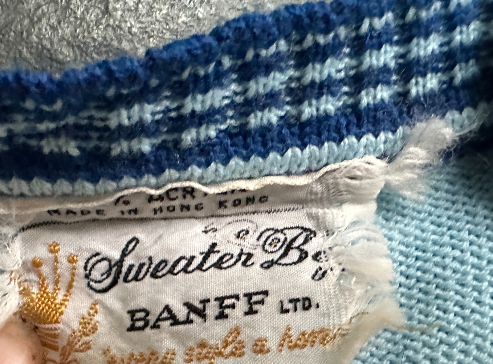 Vintage 1970s 2 Tone Blue Scoop Neck Sweater Knit Vest Sweater Bee Banff