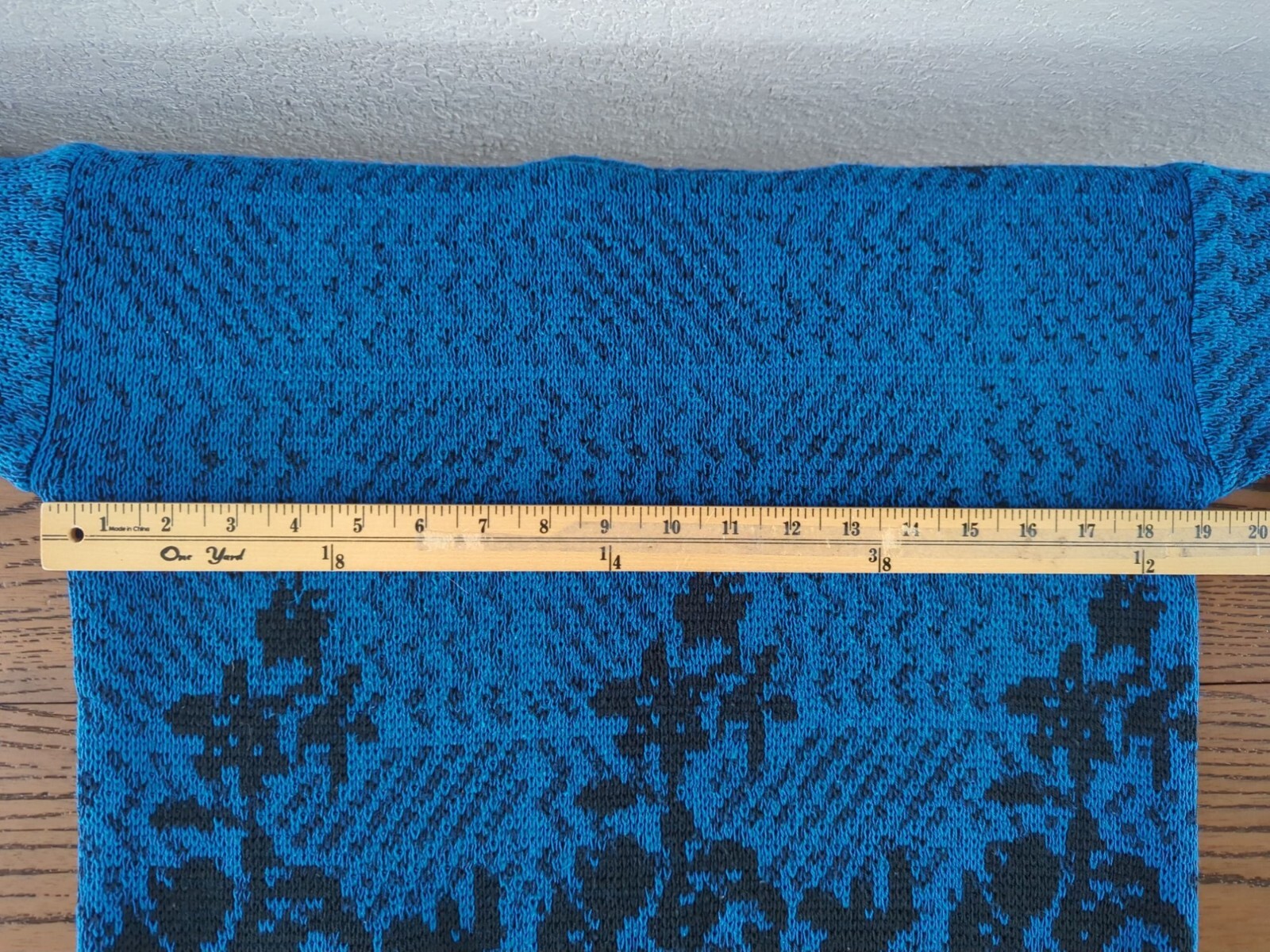 Vintage Tan F Jay long sleeve Sweater Blue & Black abstract floral Pattern Sz M