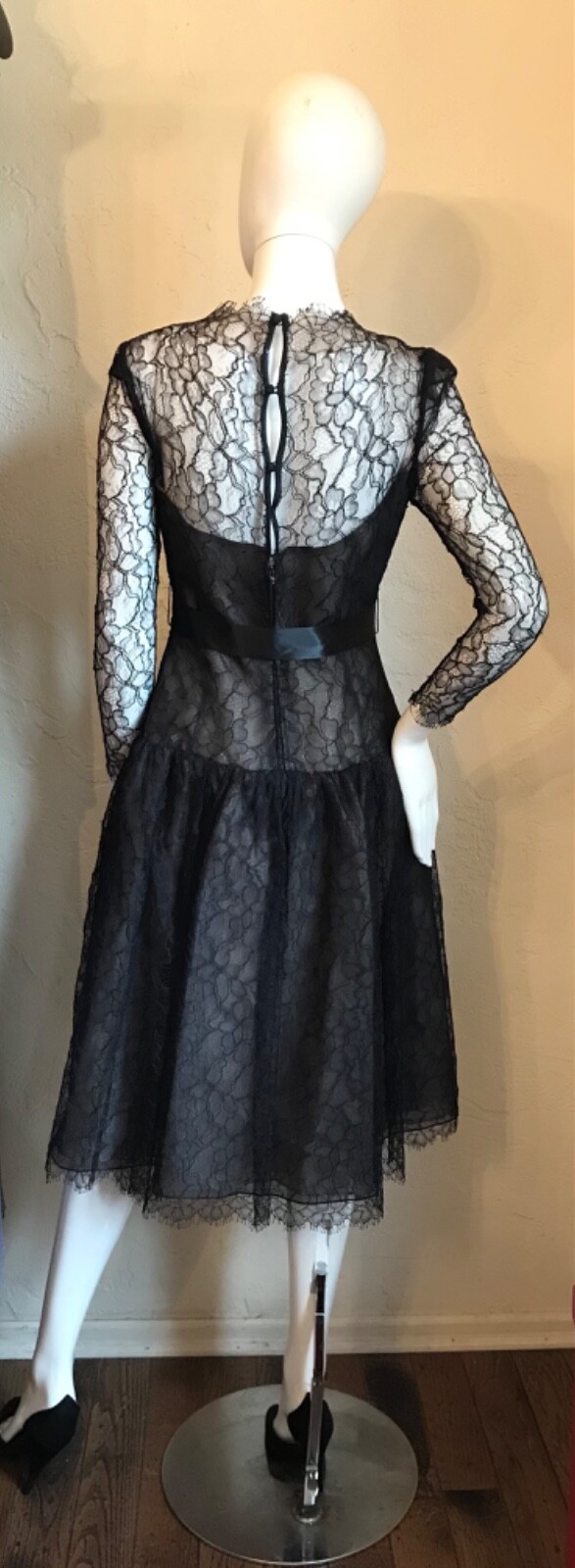 VINTAGE 1970’s Mollie Parnis Illusion Lace Cocktail Party DRESS S