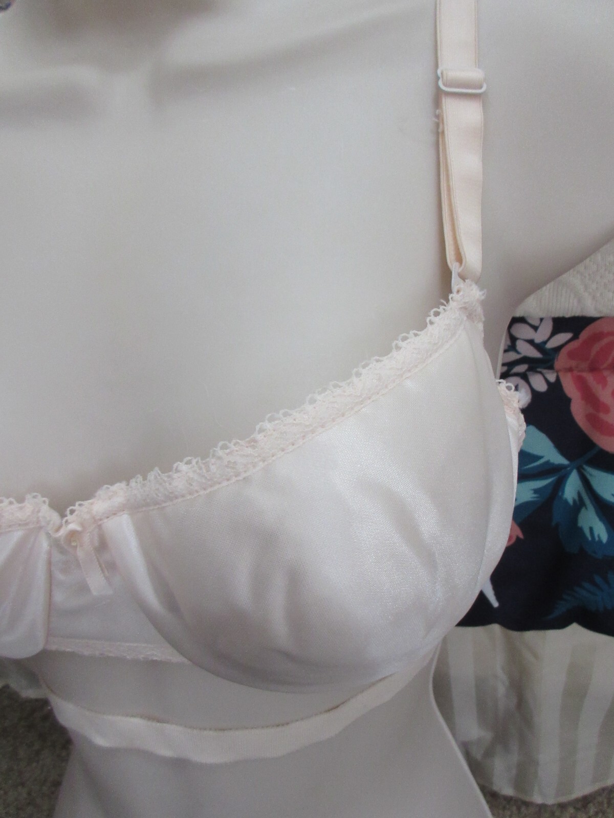 80’s vtg BACKLESS by SMOOTHIE BLUSH UW multiway padded bra 36 B MINT