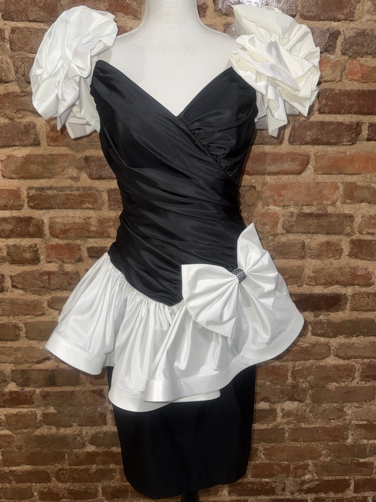TOTALLY 80’s Karen Lucas by Niki BLACK WHITE Sz 10 Rhinestone Bow Party Dress