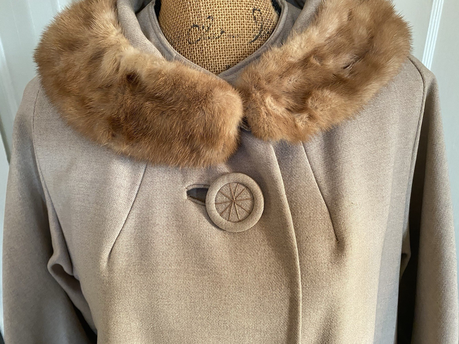 Vintage 1950s Tan Wool Swing Coat Real Mink Fur Collar Cuffs 46” Bust Nice!!!