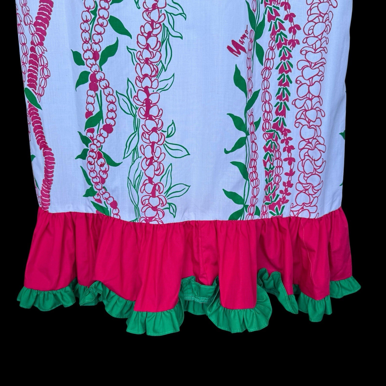 Vintage Mamo Hawaii muumuu dress fits size 8-10 Ruffle Na Lei Print