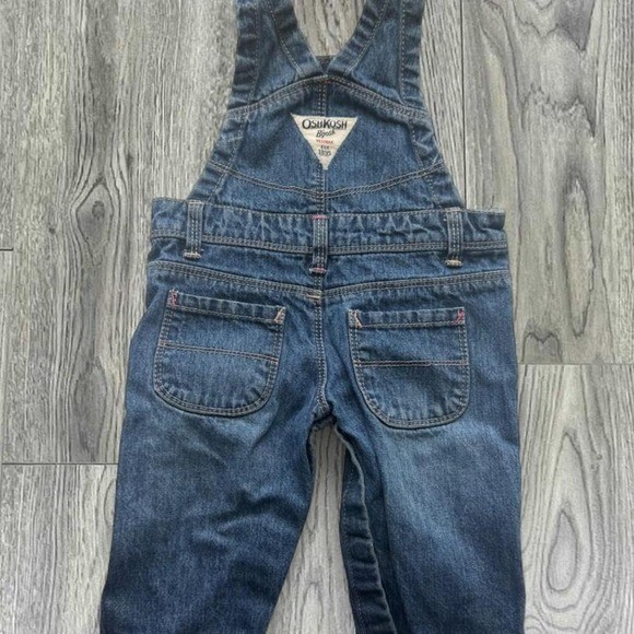 OshKosh B’gosh Girl Vestbak Denim Overalls Medium Wash 6 Months Pink Accents