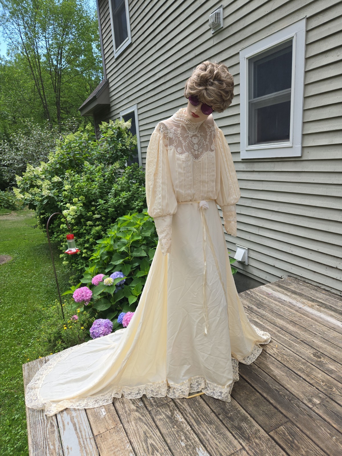 Vintage Lace Wedding Dress