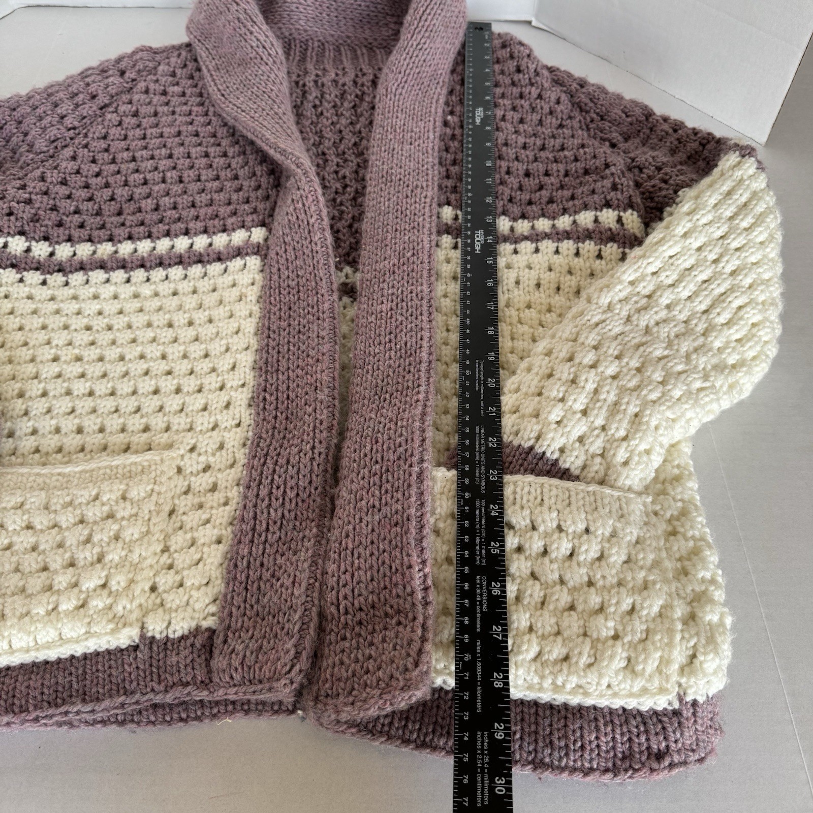 VTG Cardigan Chunky Sweater Women’s Large White Purple Front Pockets Handmade