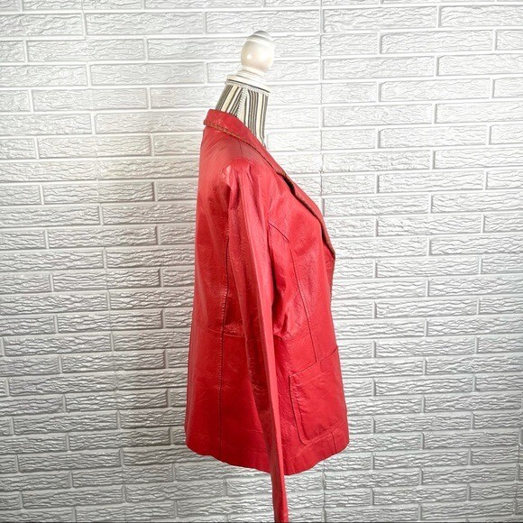 Vintage Metro Style Coral Genuine Leather Size 16 Tan Embroidered Trim