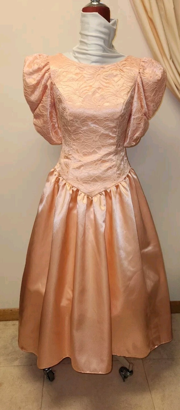 Vintage Union Made 80’s Peach Prom Dress*sz6(see Pics And Discription) * EUC