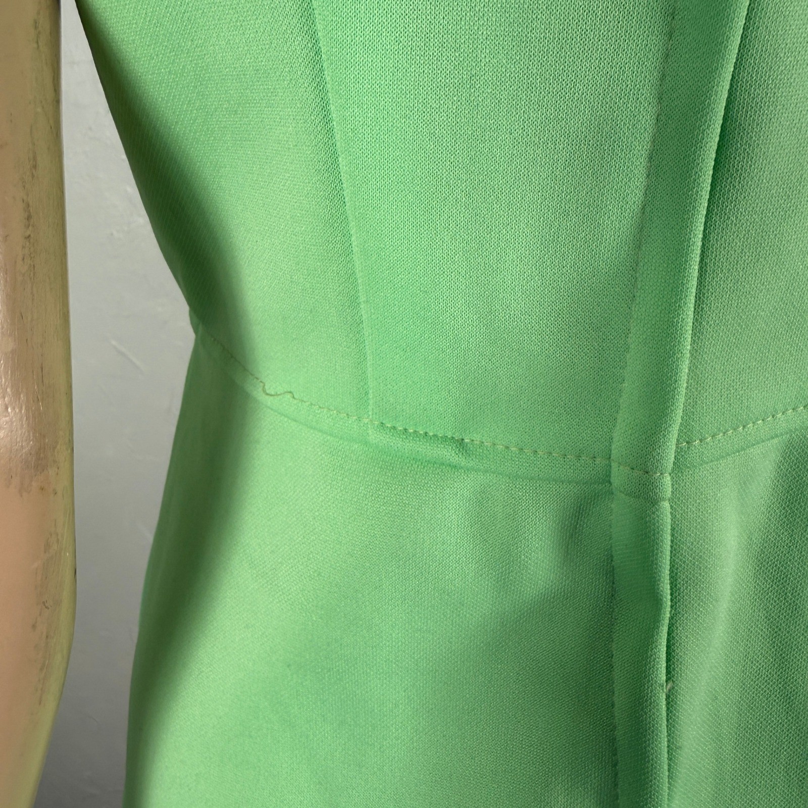Vintage 70s Polyester Knit Mini Dress Party Sleeveless Collar Sheath Casual M18