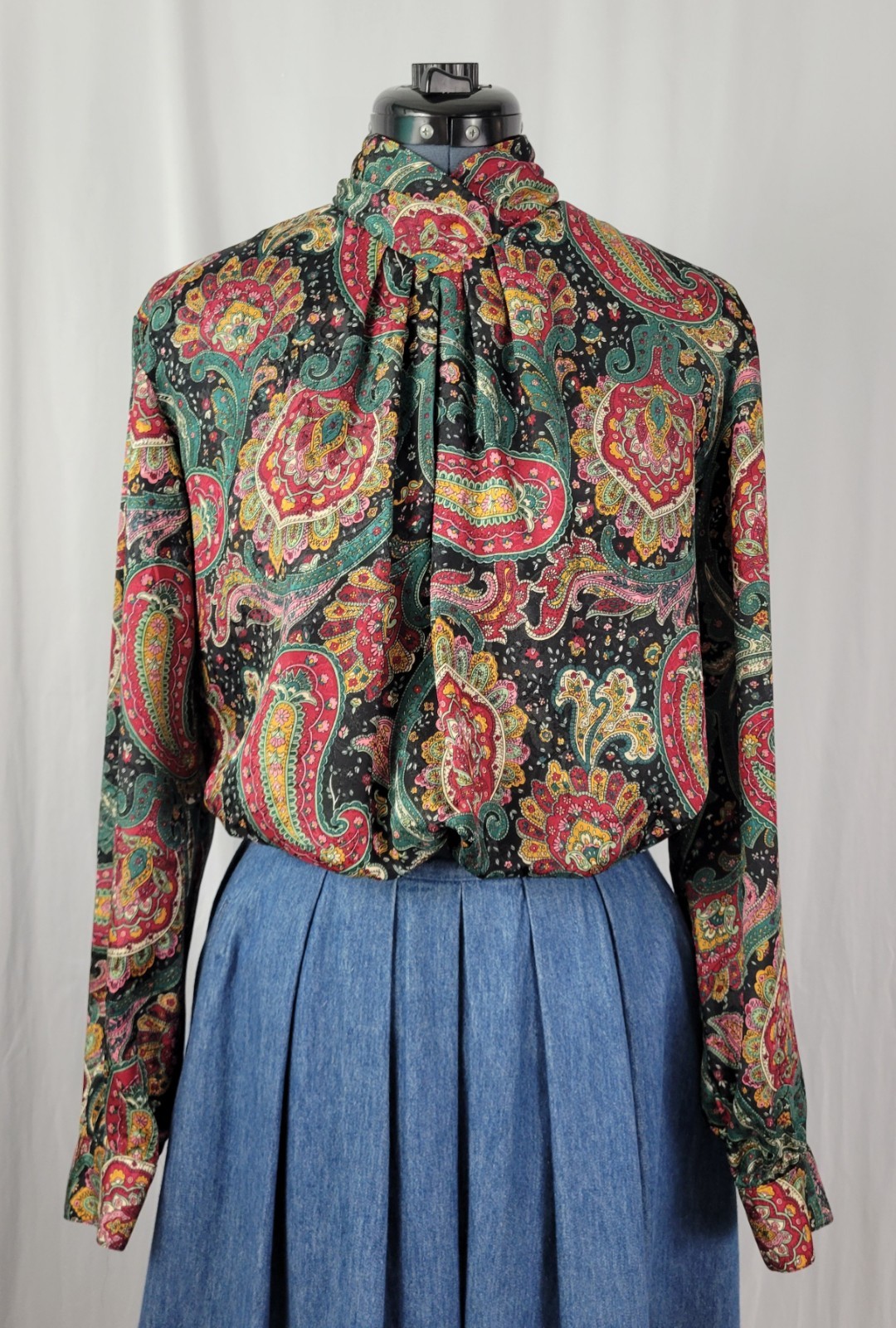 Vintage Notations Black/Red/Green/Brown Paisley Print Blouse Size 12