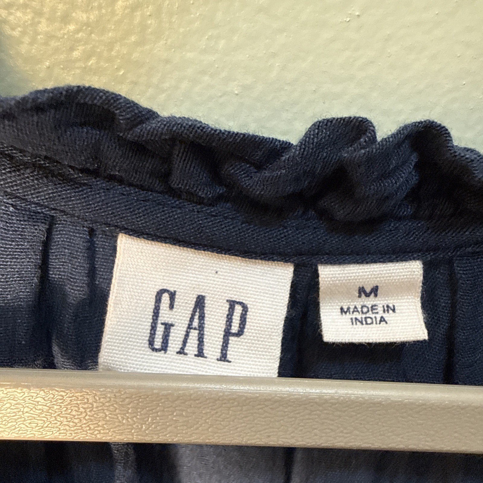 Gap Size Medium V-Neck Sleeveless Lined Crinkle Midi dress Navy Blue 100% Cotton