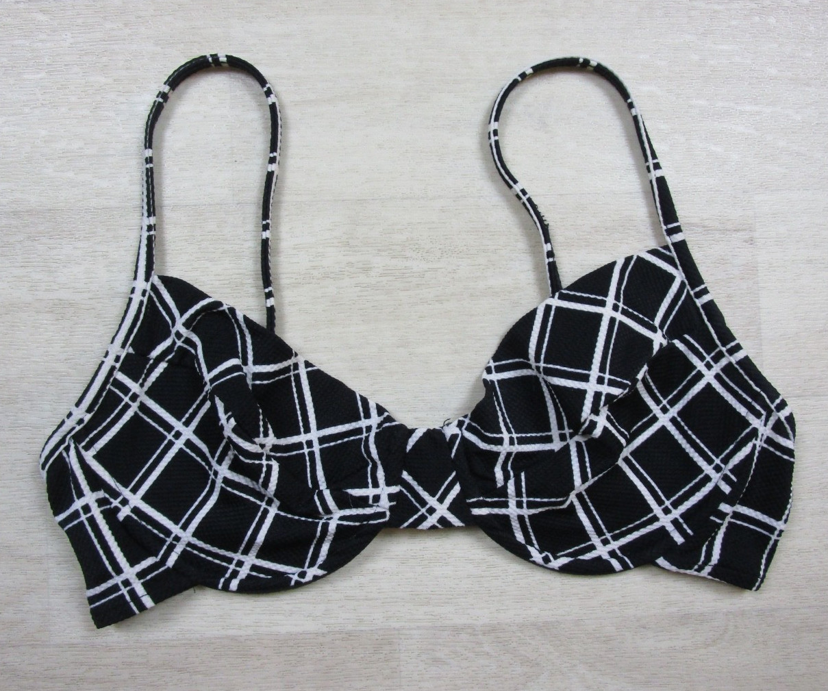 Vintage 90s Underwire Swimsuit Top (10) Low Cut Lightly Lined Textured