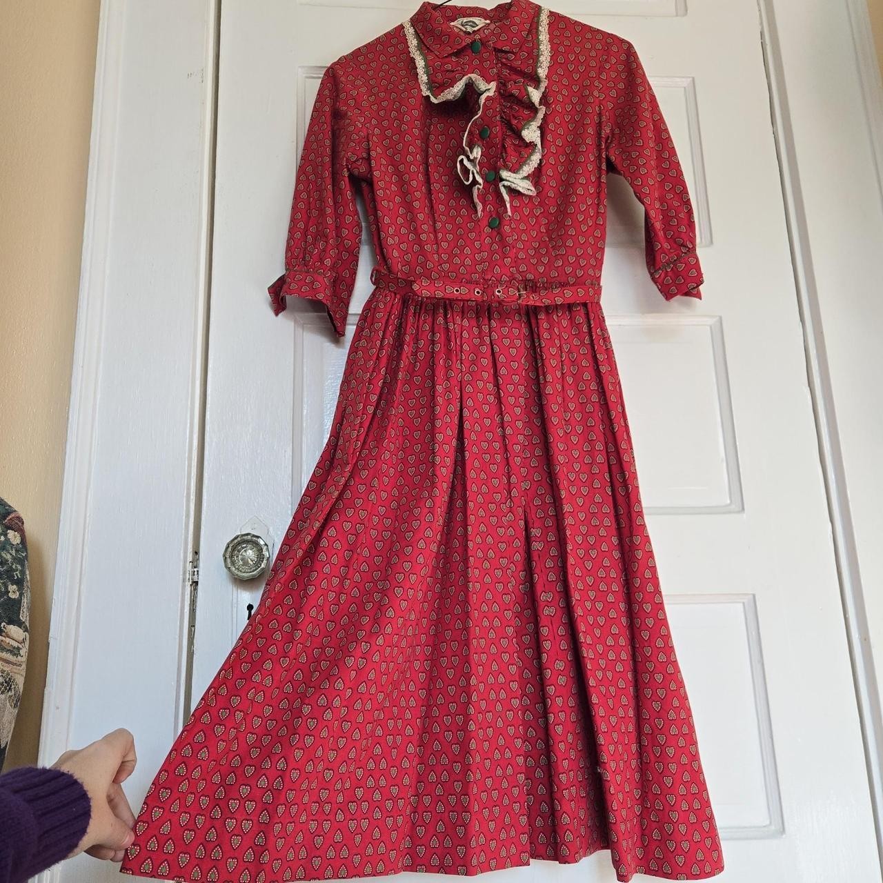 Sears Kerrybrooke 1950s strawberry dress, fit and flare, ruffled collar,…