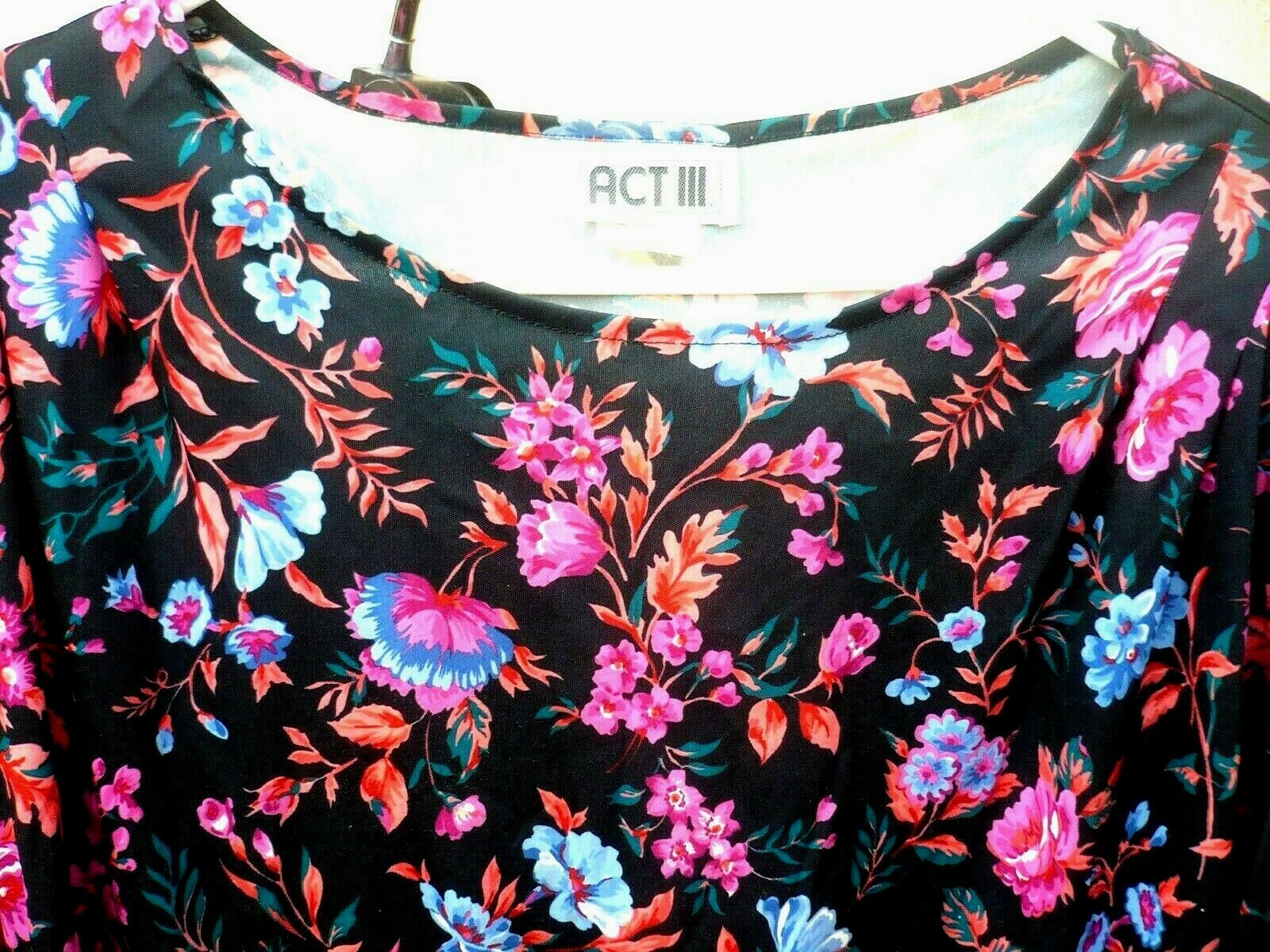 VTG 80S ACT 3 MULTI COLOR FLORAL PLUS 2X 1X BANDED BLACK SILKY BLOUSE WOMEN POLY