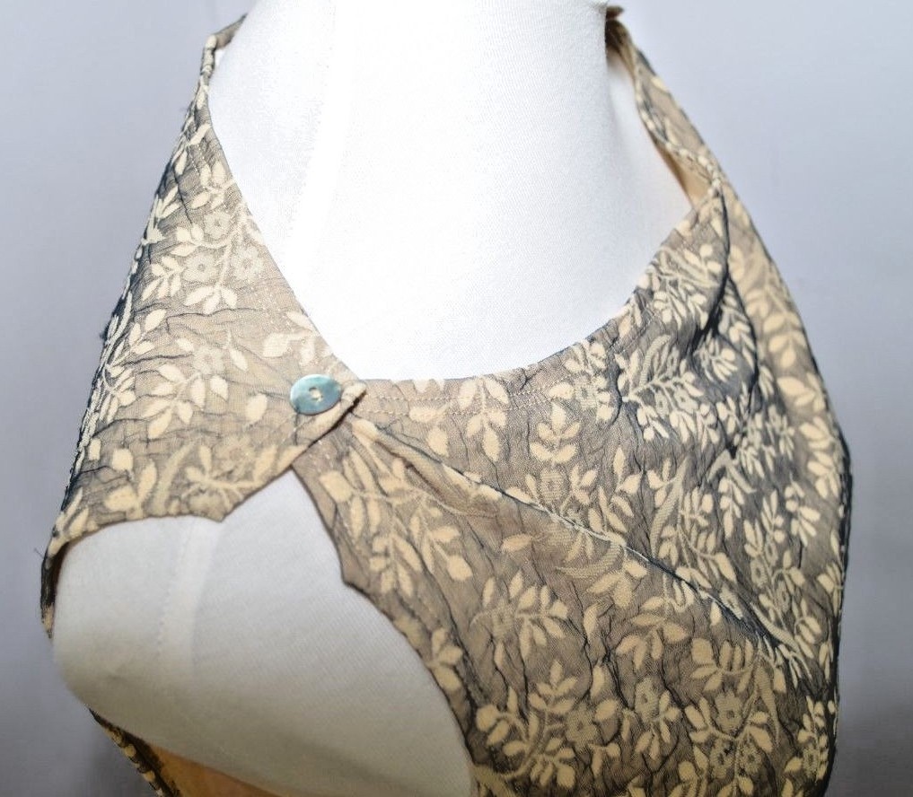Mixit Sleevless tank top Shirt Cream Tan Black Floral Lace Made in USA Woman L