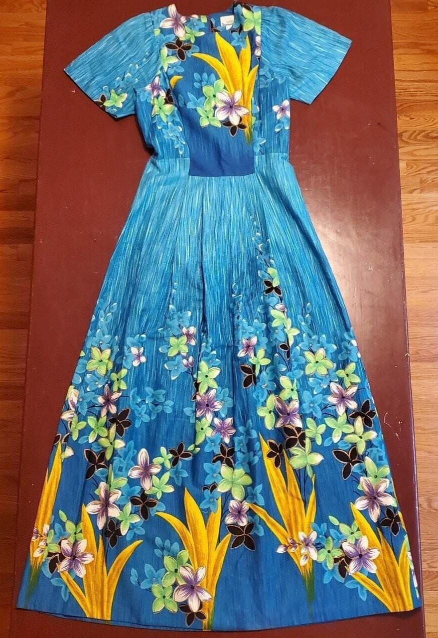 Authentic ’60s Vintage Penneys Hawaiian Muumuu, 100% Cotton, Made in Hawaii