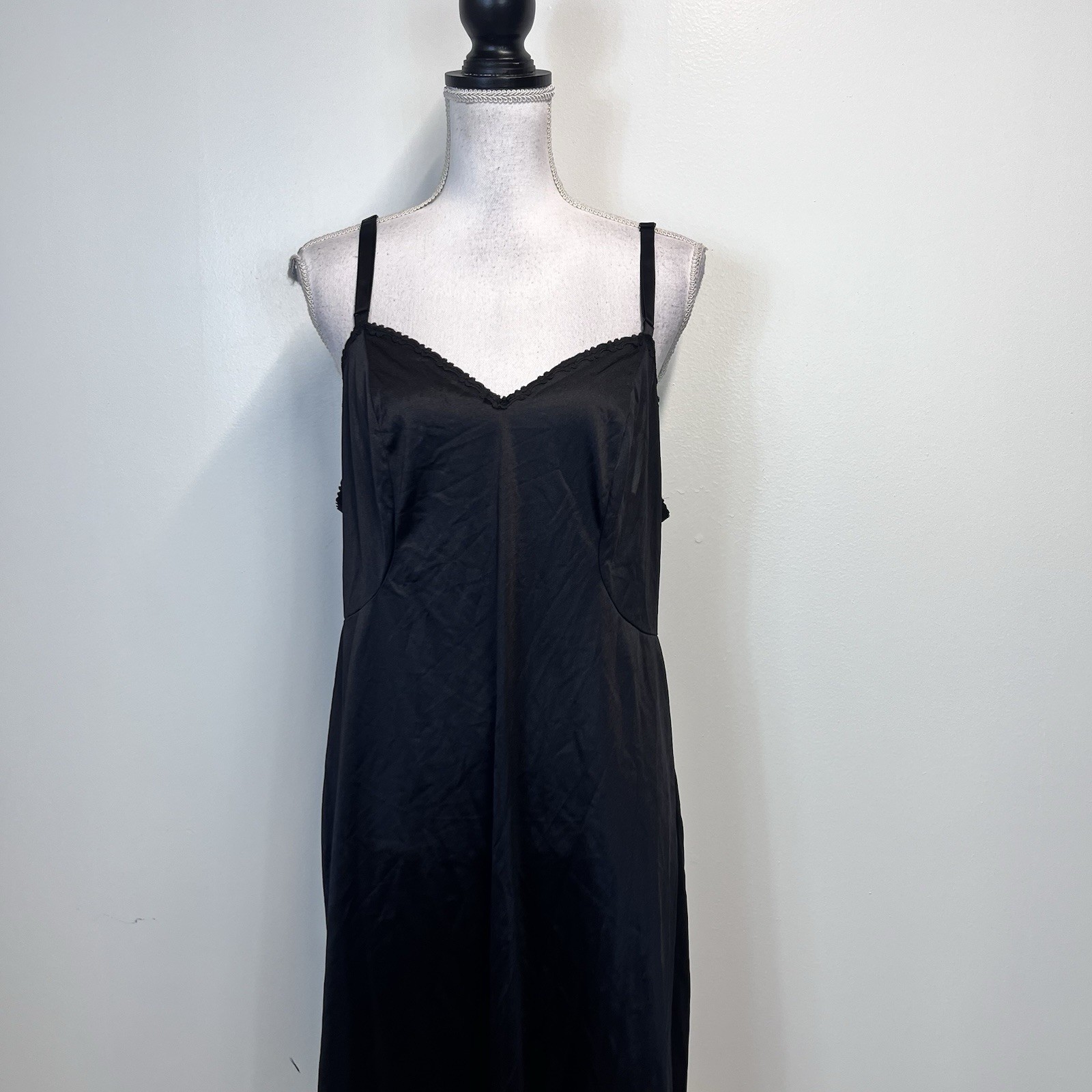 Vintage BARBIZON Tafredda Black Full Slip Dress size 42 Lingerie Crystal Pleats