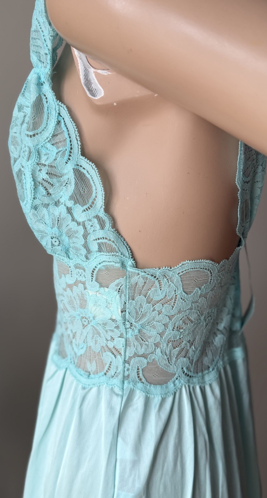 Vtg Vanity Fair Nightgown NWT Azure Mist Blue Lace Bodice Antron III Nylon S/M
