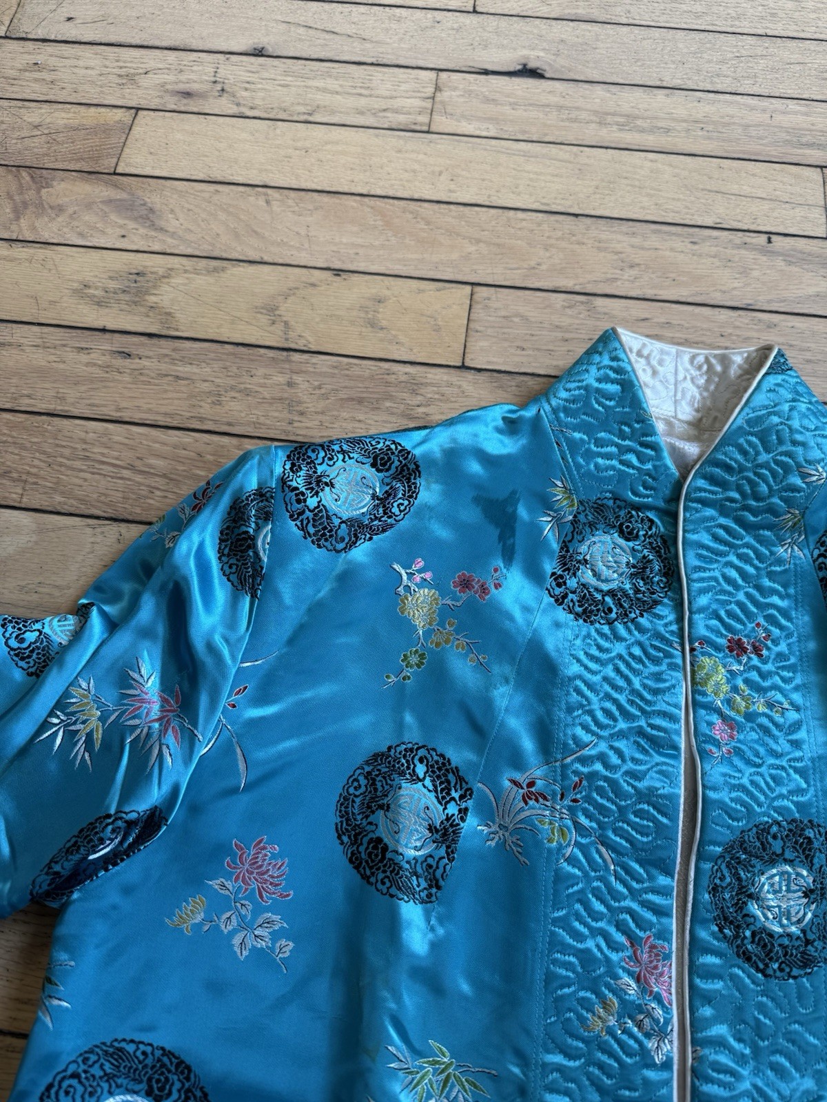 Vintage 60s 70s Silk Rayon Embroidered Kimono Shirt Jacket M/L Chinese Reverse