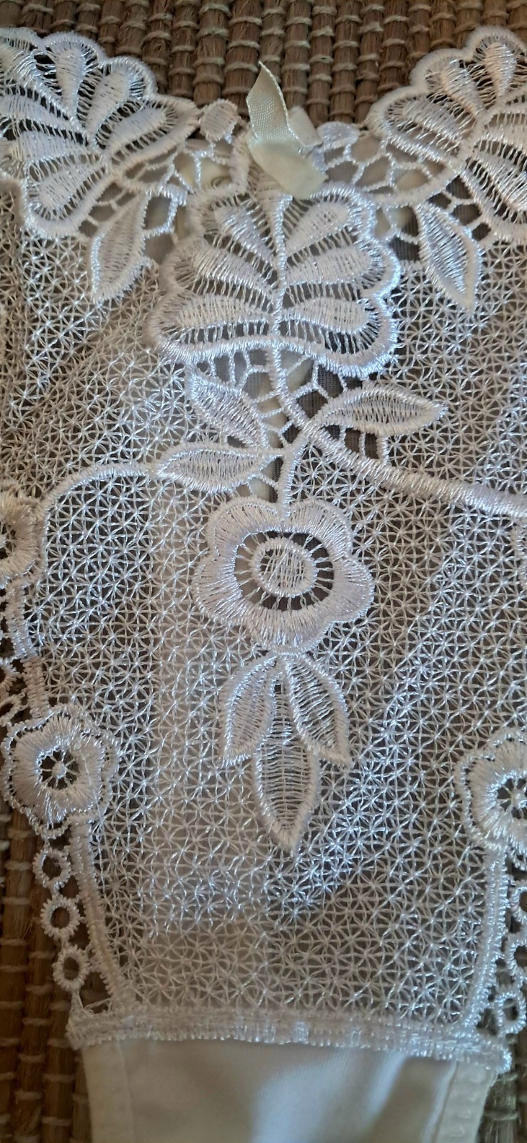 1990’s White Lace Thong Panty Size 9 Semi-share Double Strapped Hips G-string
