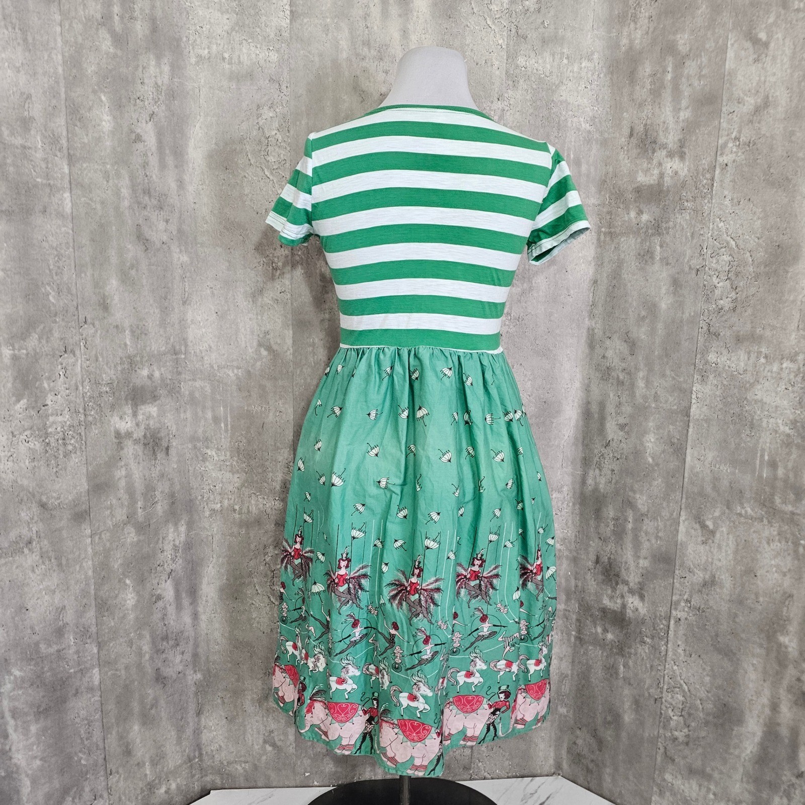 Novelty Circus Carousel Print Dress Green Stripe Fit Flare Womens M/L Retro