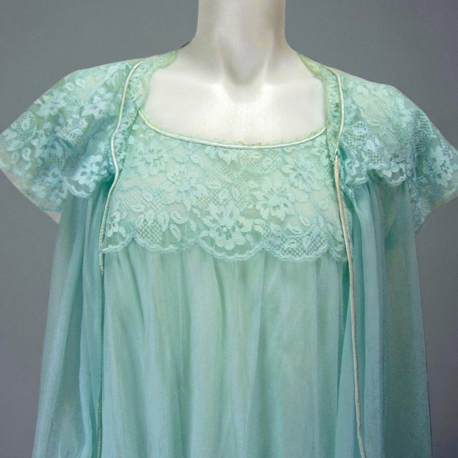 Vintage 1960s Van Raalte Aqua Chiffon Peignoir Set Lace Robe Nightgown Small