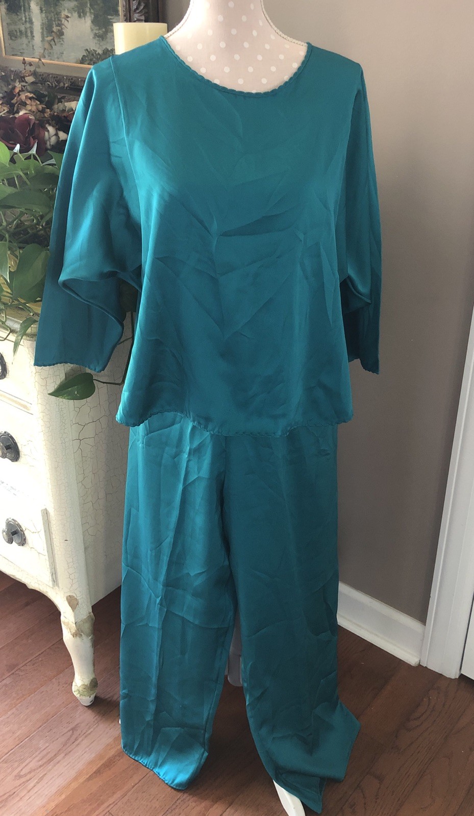Vintage Donna Richards for Gilligan O’Maley Green Satin Pajama Set Large USA