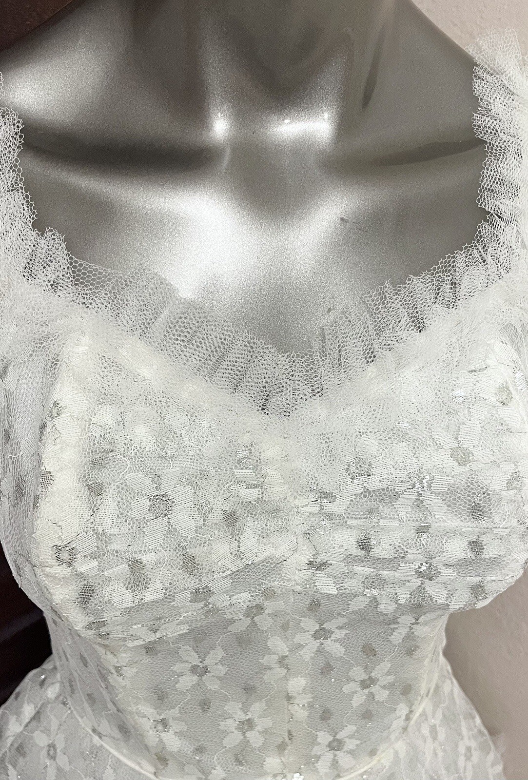 1950s Vintage White & Metallic Silver Tulle Layered Prom Wedding Dress Gown