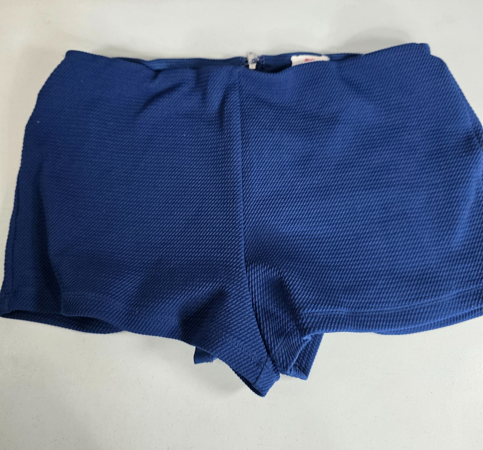 One Clothing Womens Dress Shorts Size L Blue Zip‑Back Chic Versatile