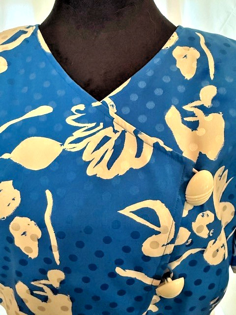 VINTAGE MAGGY LONDON SILK BLUE AND WHITE FLORAL OUTFIT SKIRT JACKET SIZE M 8