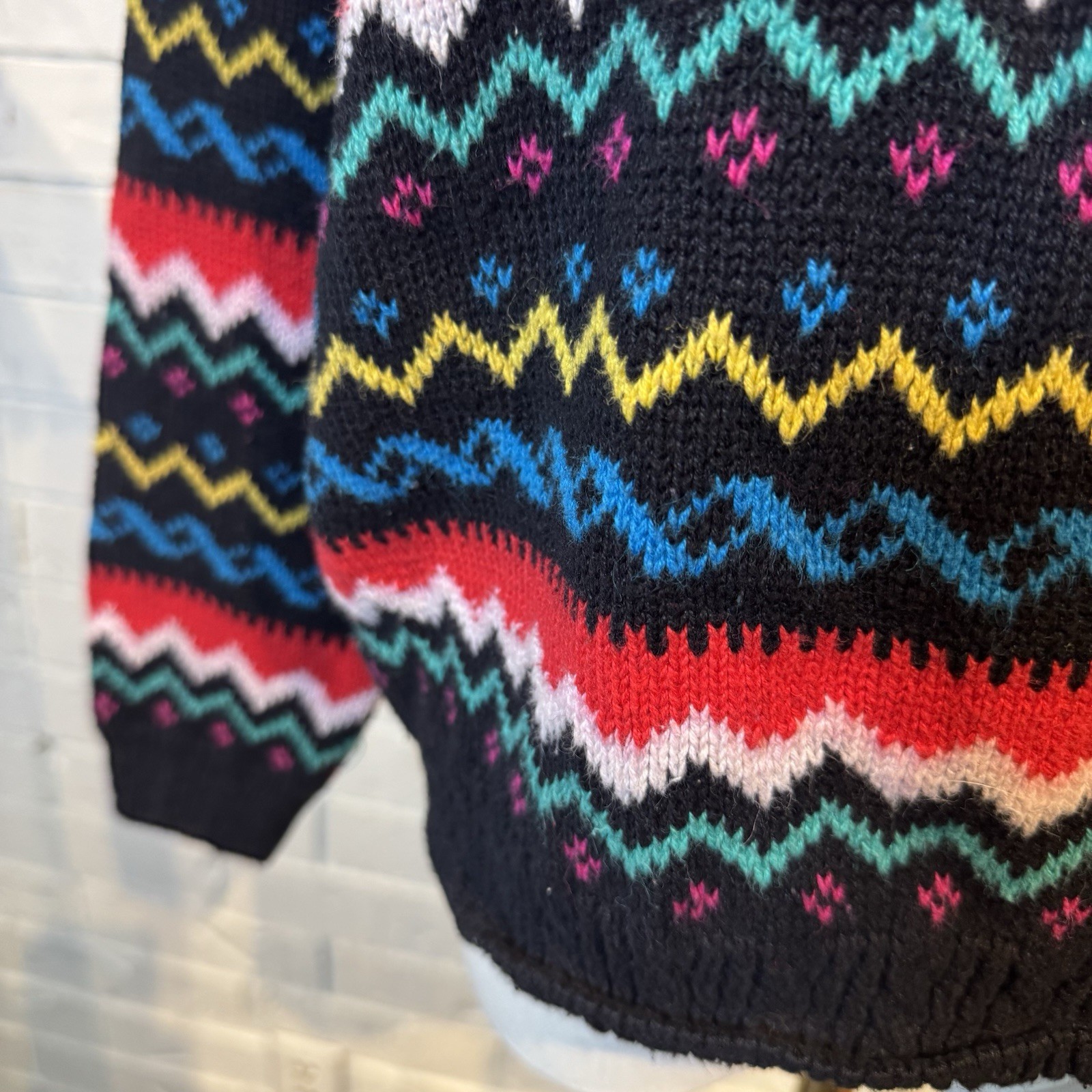 Vintage 80s 90s Chaus Sport Muticolor Sweater Womens M
