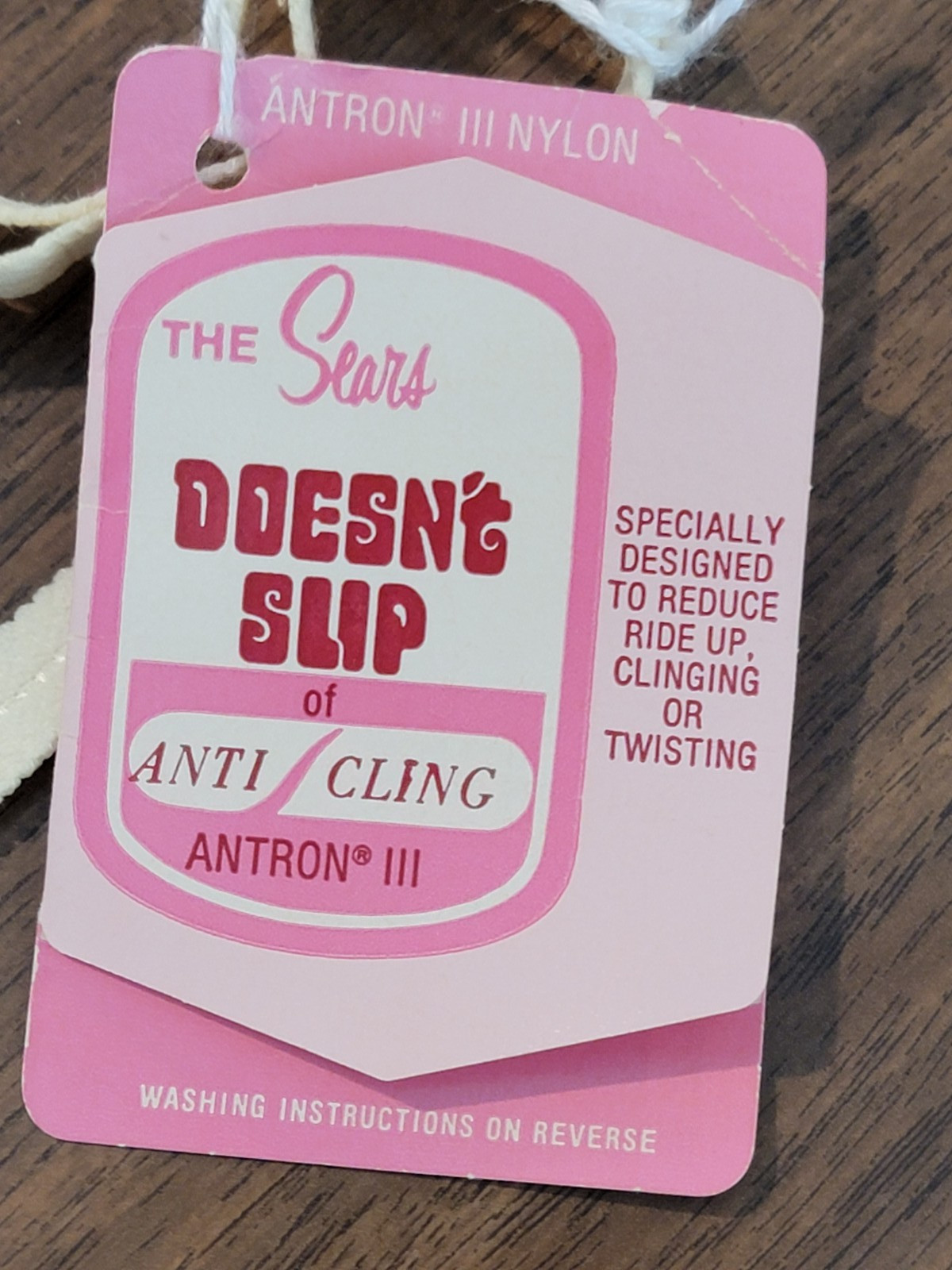 Vintage The Sears Doesnt Slip Low Back Anti-Cling Cream Formal Size 34 Deadstock