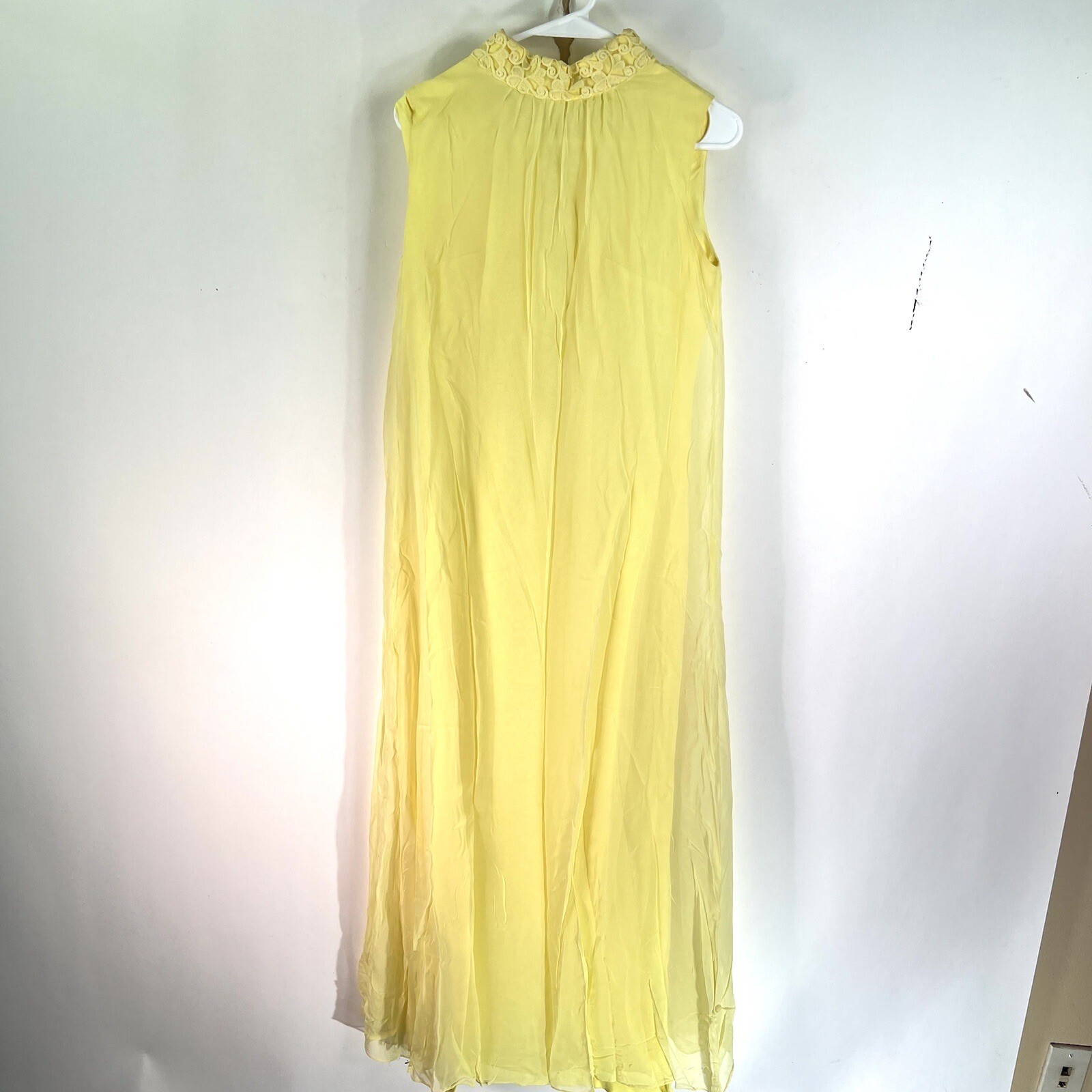 Vtg 1960s Lemon Yellow Chiffon Lace Beaded Smock Dress Slip Size 9