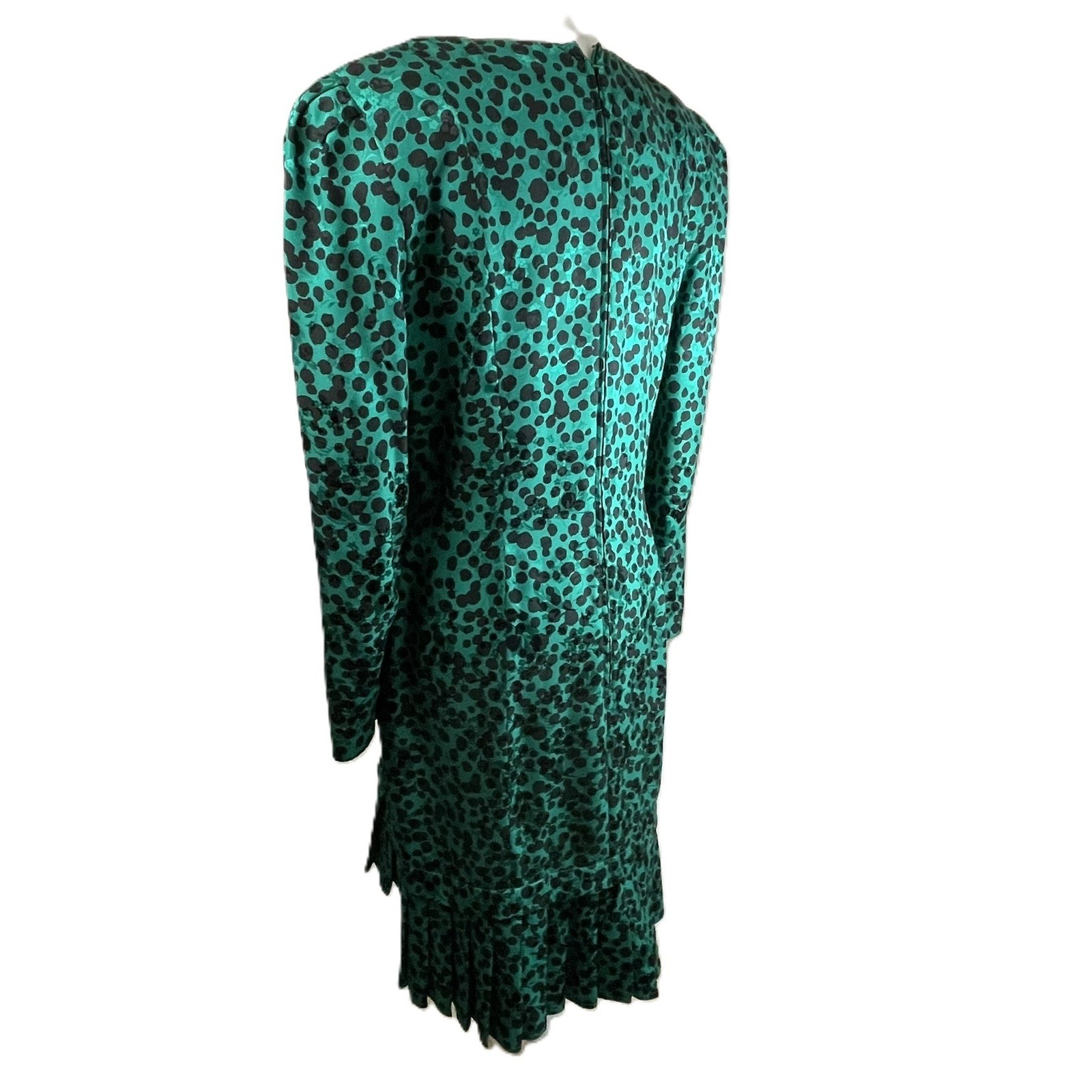 VTG Maggy London Sz 8 Green Black Polka Dot 100% Silk Dress Pleated Ruffle Hem