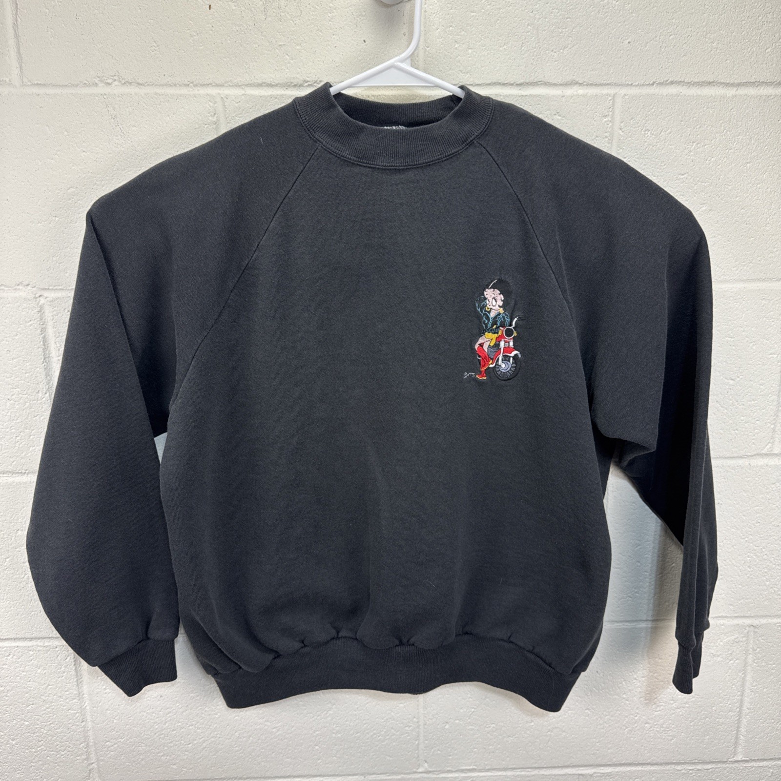 Vintage Betty Boop Motorcycle Biker Embroidered Graphic Crewneck Sweatshirt XL