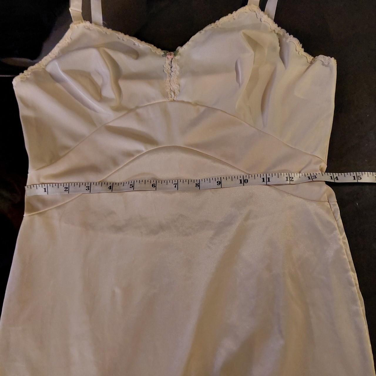 Vintage Olga 1970s Ivory Floor Length Slip Rosette Lace Trim Slit Size 32