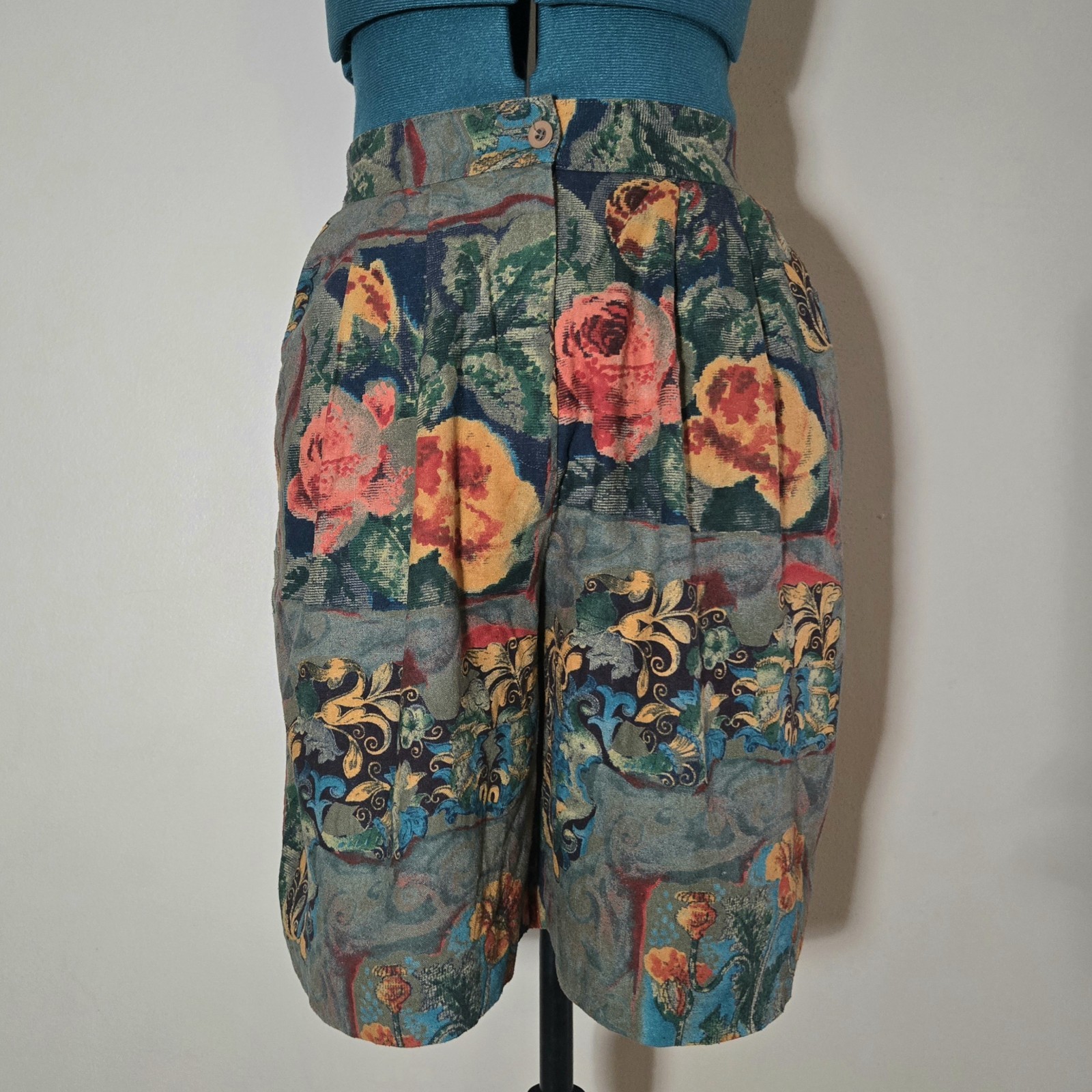 Vintage 1980s Baroque High-Waisted silk Shorts Georgiou Classics Dark Academia